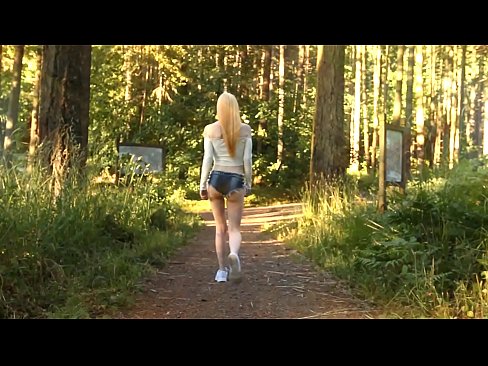 ❤️ Vakker kvinne beveger seg sakte, ikke nakenvideo ❤️ Porno vk ved no.freepornhdonlinegay.ru ❌